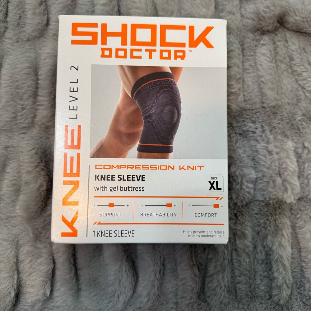 Shock Doctor Black Knee Sleeve